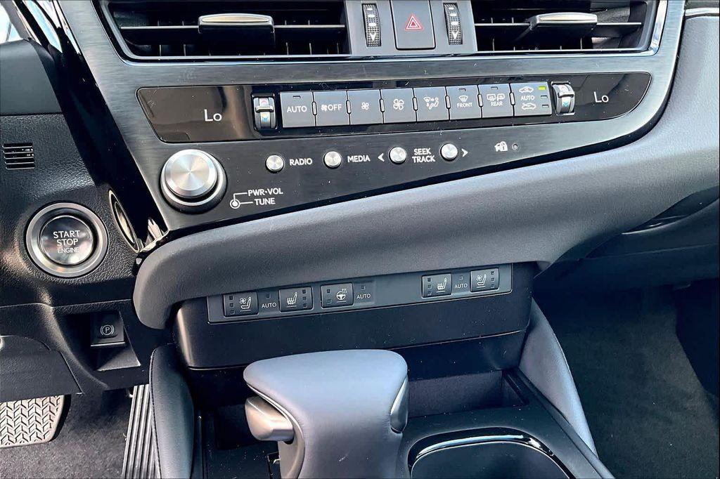 new 2025 Lexus ES 350 car, priced at $49,649
