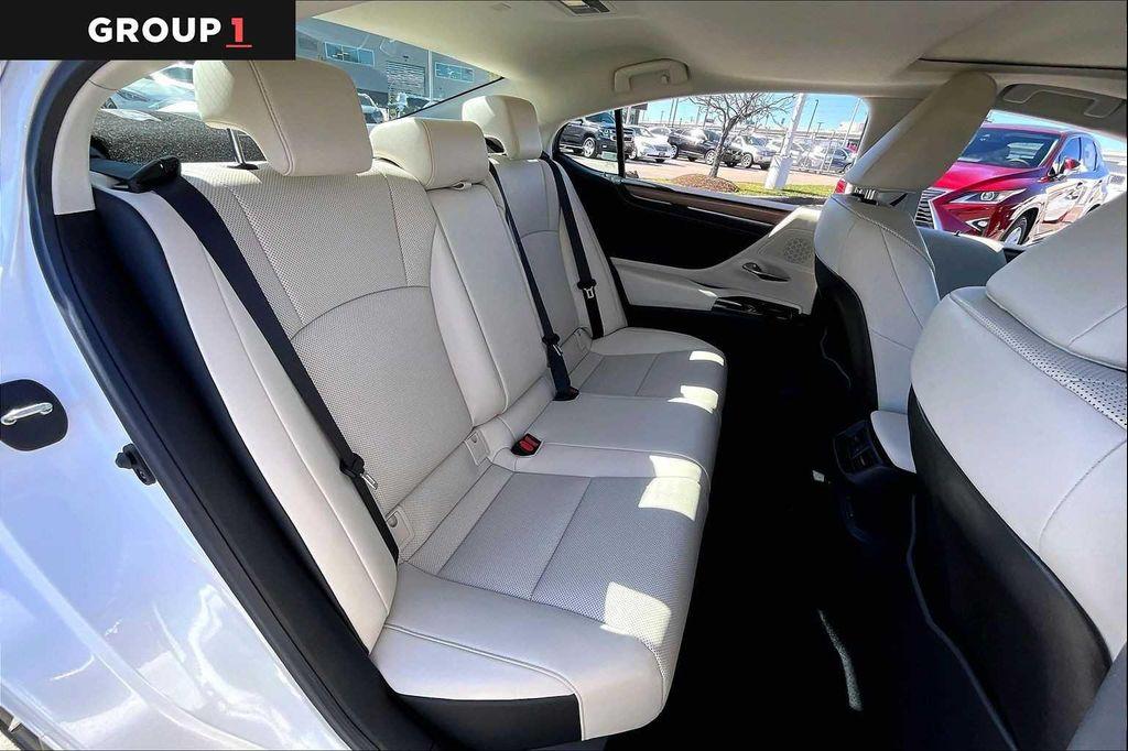 used 2025 Lexus ES 350 car, priced at $44,495