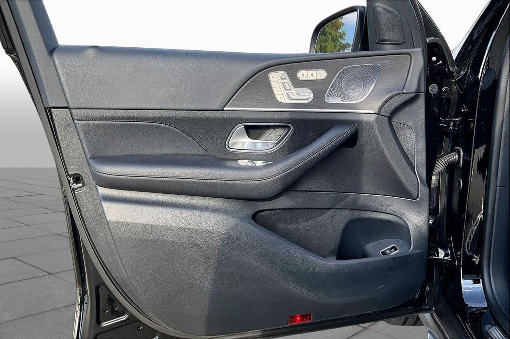 used 2026 Mercedes-Benz GLE 350 car, priced at $49,220