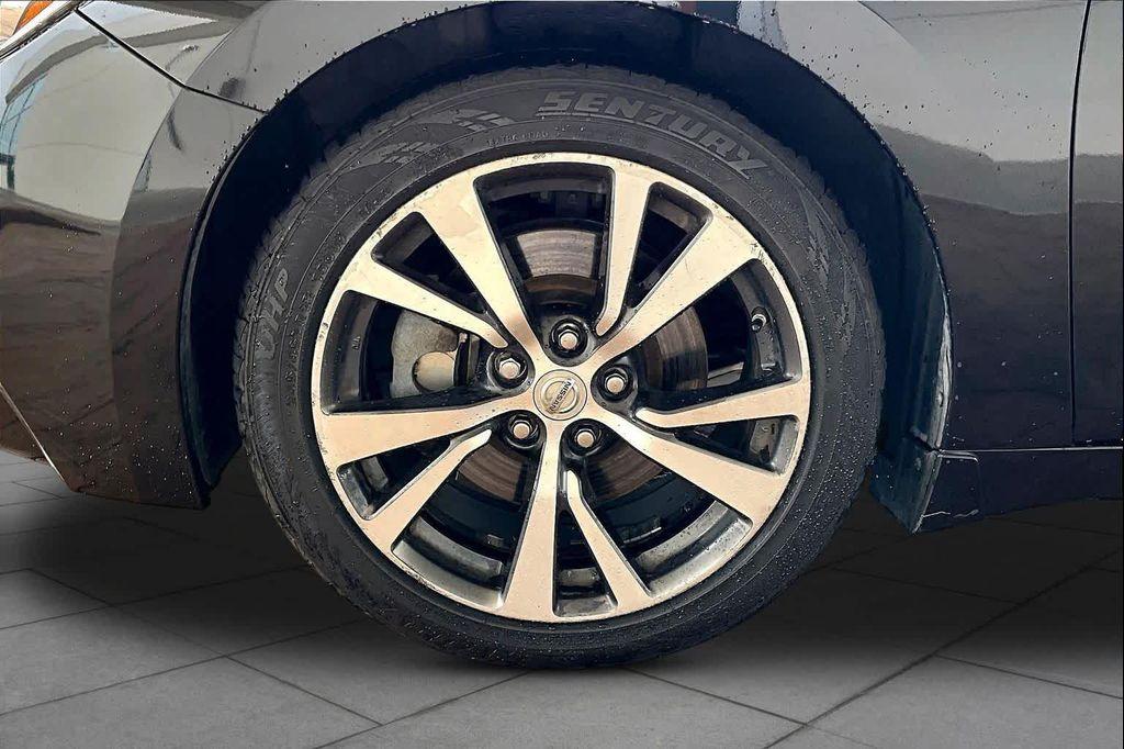 used 2016 Nissan Maxima car, priced at $14,995