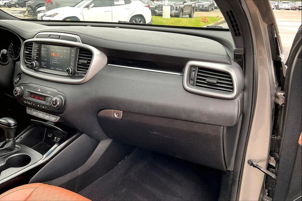 used 2019 Kia Sorento car, priced at $15,795