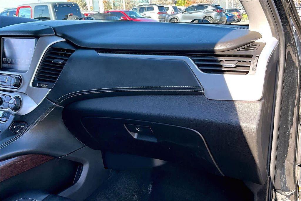 used 2016 GMC Yukon car, priced at $17,995