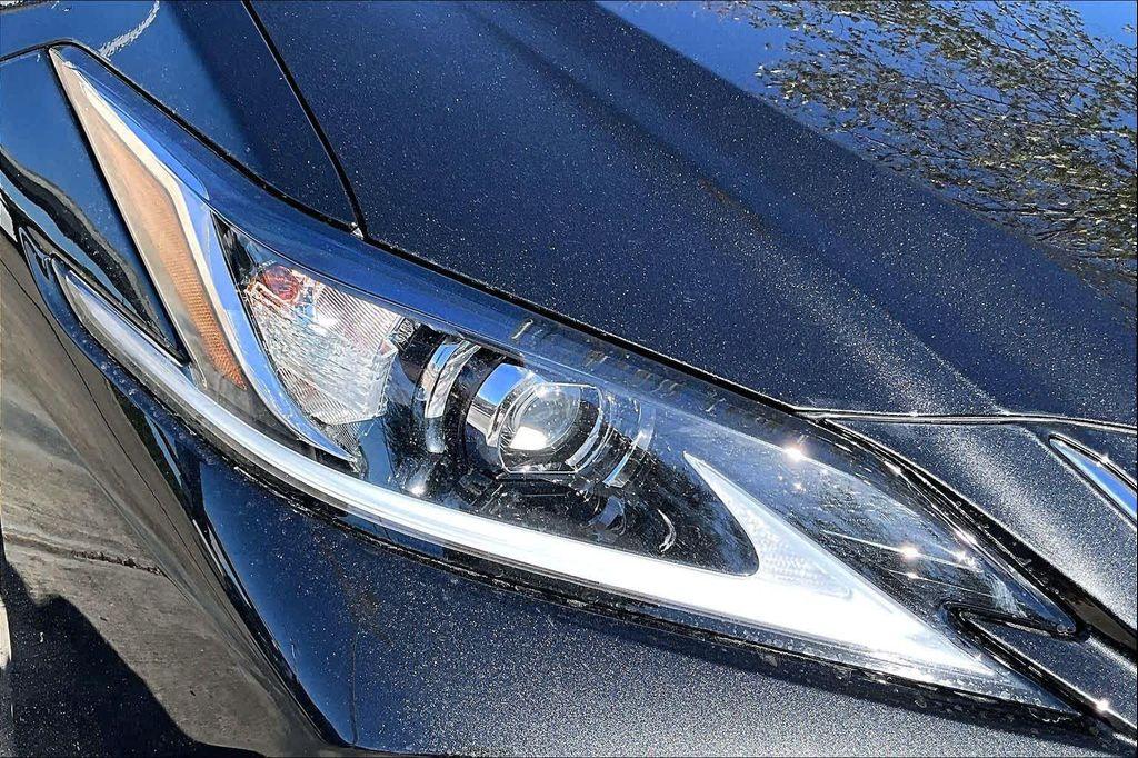 new 2025 Lexus ES 350 car, priced at $47,865