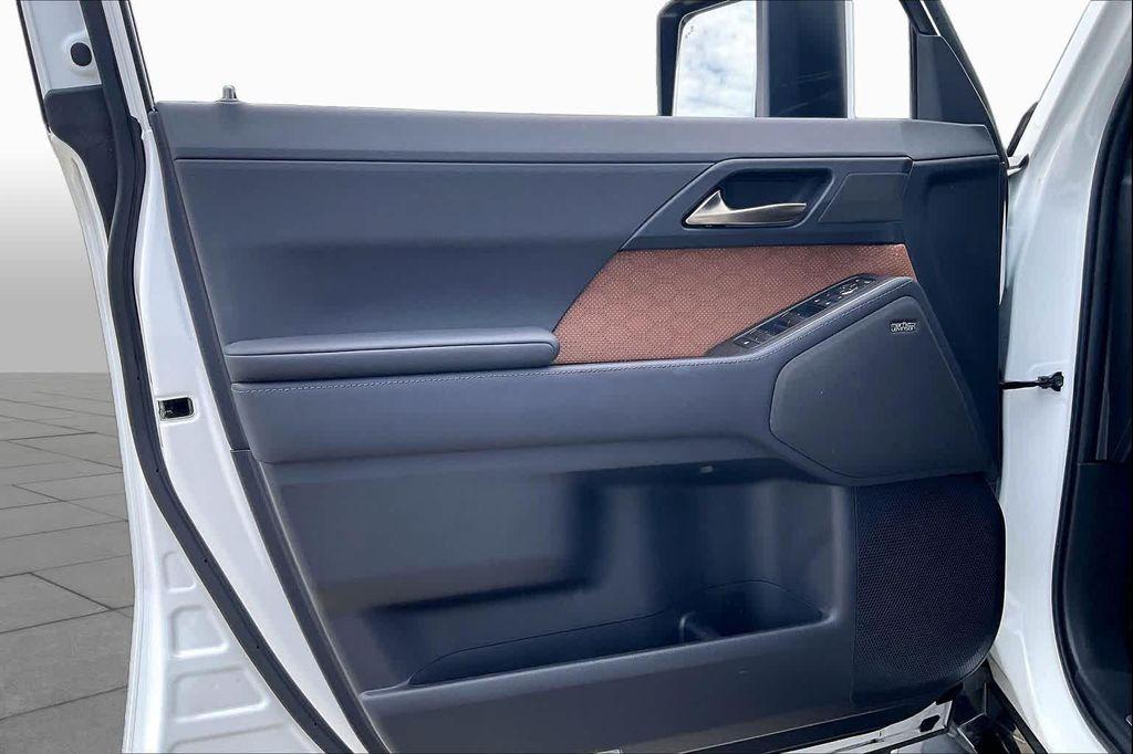 used 2025 Lexus GX 550 car, priced at $91,220