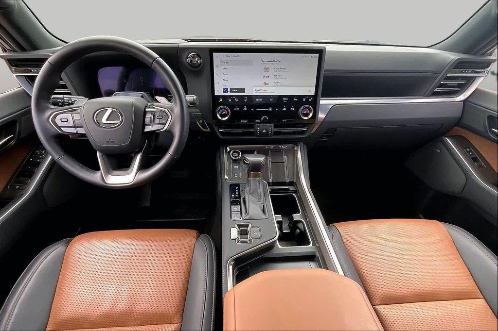 used 2025 Lexus GX 550 car, priced at $91,220