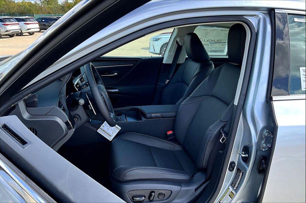new 2025 Lexus ES 350 car, priced at $49,649