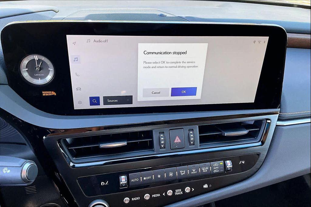 new 2025 Lexus ES 350 car, priced at $49,625