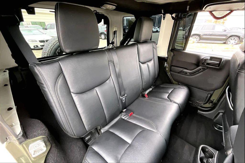 used 2015 Jeep Wrangler Unlimited car, priced at $19,995