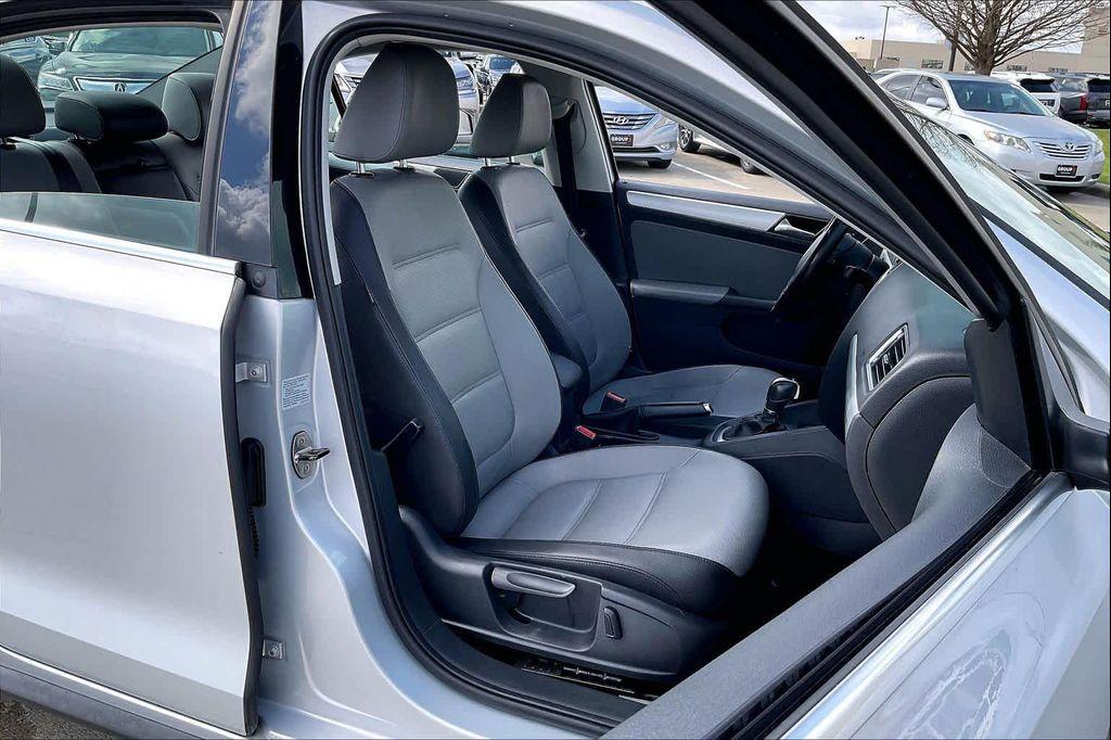 used 2013 Volkswagen Jetta Hybrid car, priced at $9,995