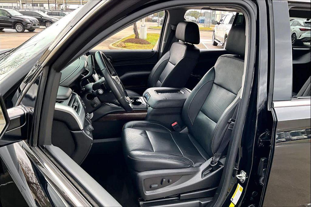 used 2017 GMC Yukon car, priced at $20,495