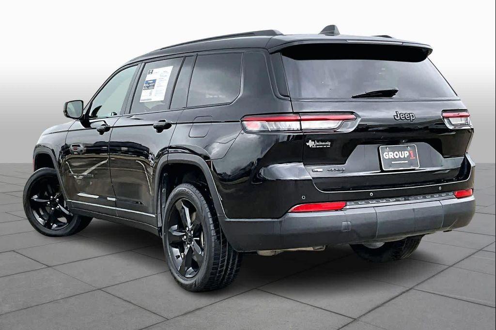 used 2022 Jeep Grand Cherokee L car, priced at $21,395