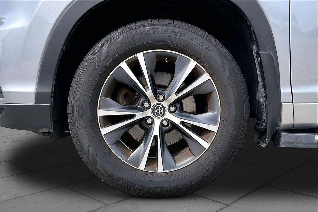 used 2016 Toyota Highlander car, priced at $14,720