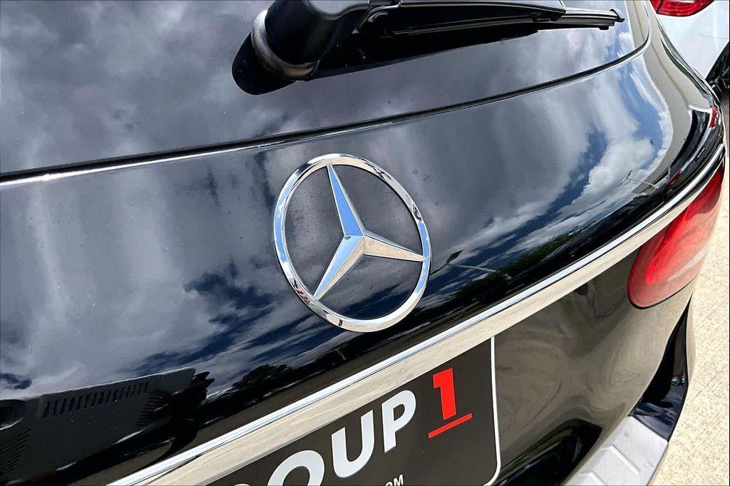 used 2018 Mercedes-Benz GLC 300 car, priced at $15,995