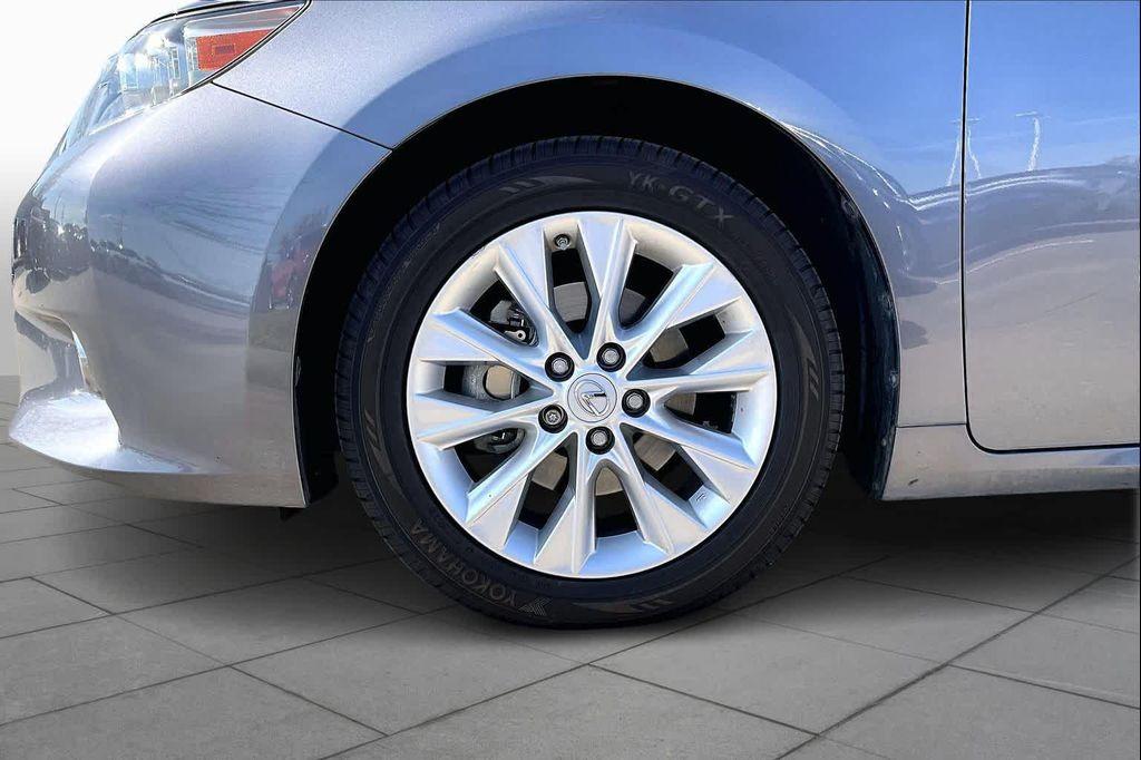 used 2014 Lexus ES 300h car, priced at $15,568