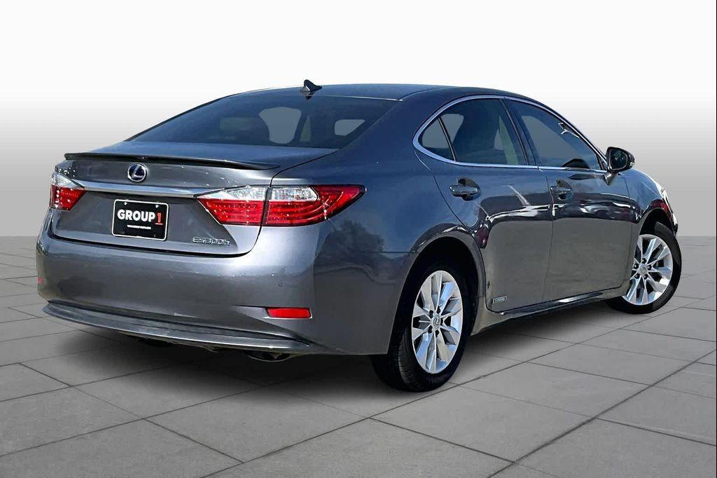 used 2014 Lexus ES 300h car, priced at $15,568