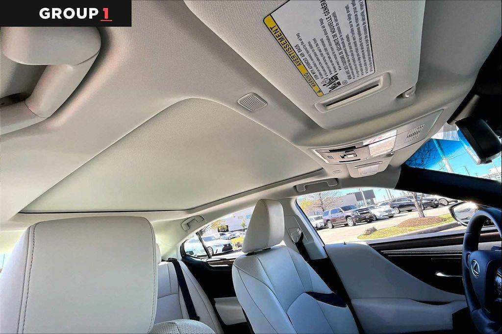 used 2025 Lexus ES 350 car, priced at $44,995