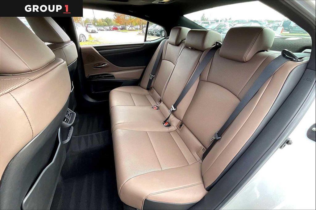 used 2025 Lexus ES 350 car, priced at $45,995