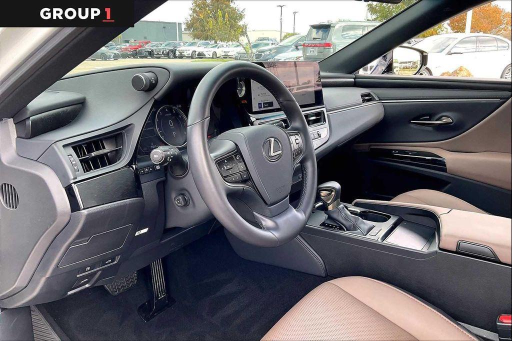 used 2025 Lexus ES 350 car, priced at $45,995