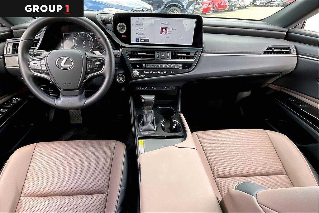 used 2025 Lexus ES 350 car, priced at $45,995