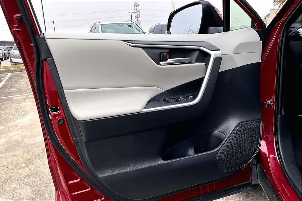 used 2019 Toyota RAV4 car, priced at $27,495