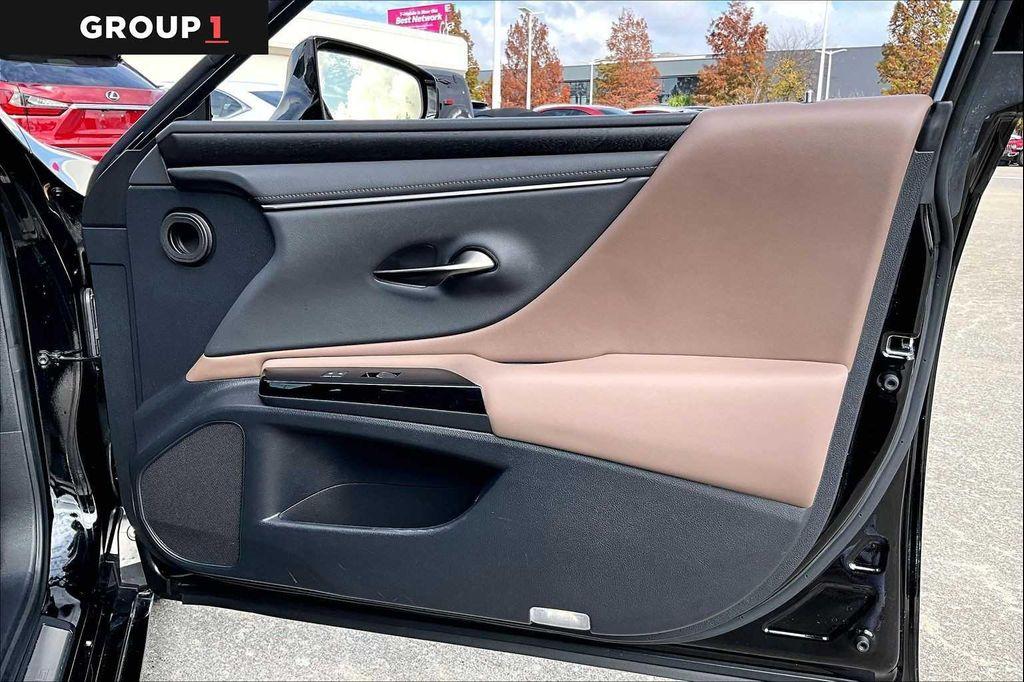 used 2023 Lexus ES 350 car, priced at $38,995