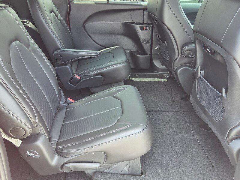 new 2026 Chrysler Pacifica car, priced at $42,832