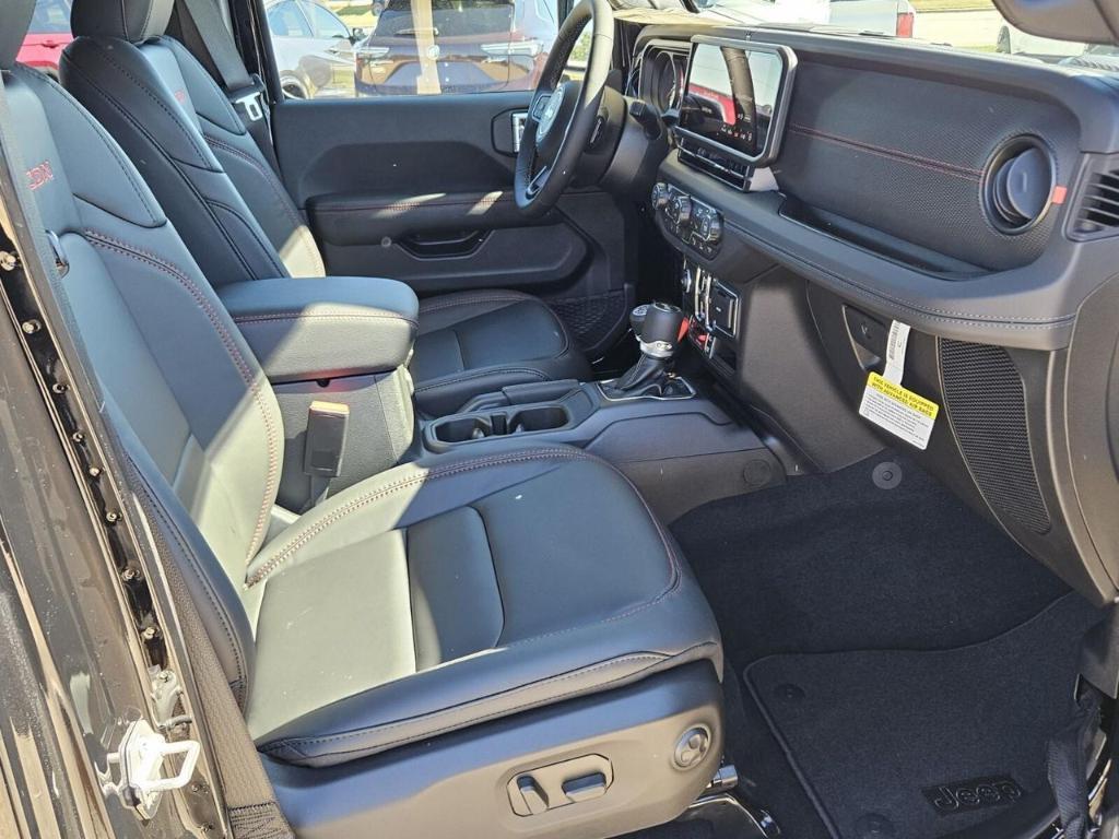 new 2026 Jeep Wrangler car, priced at $61,031