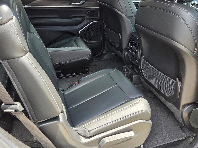 new 2026 Jeep Grand Cherokee L car, priced at $44,948