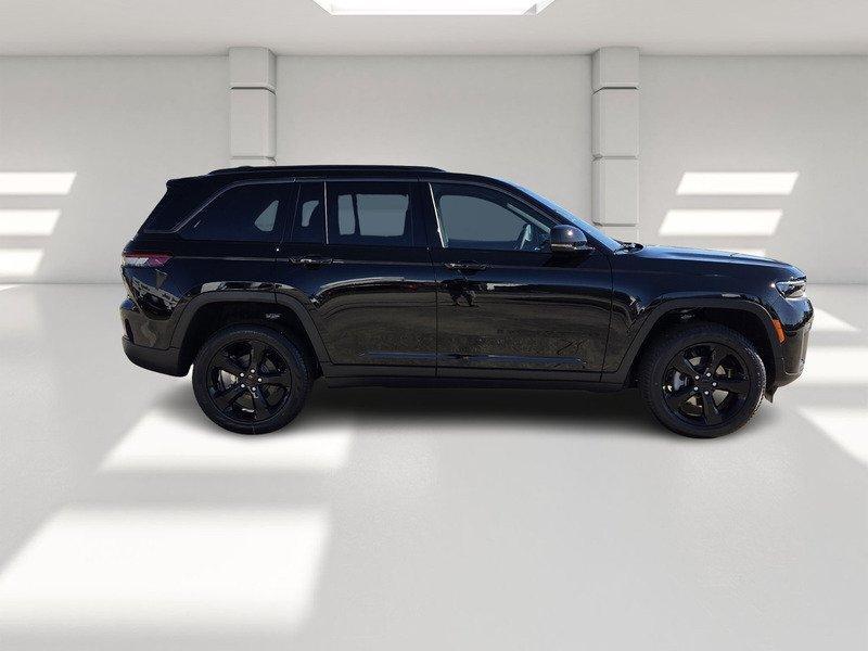 new 2026 Jeep Grand Cherokee car, priced at $40,746