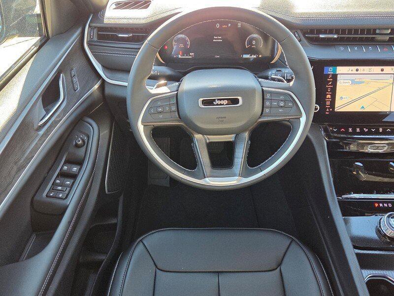 new 2026 Jeep Grand Cherokee car, priced at $40,746
