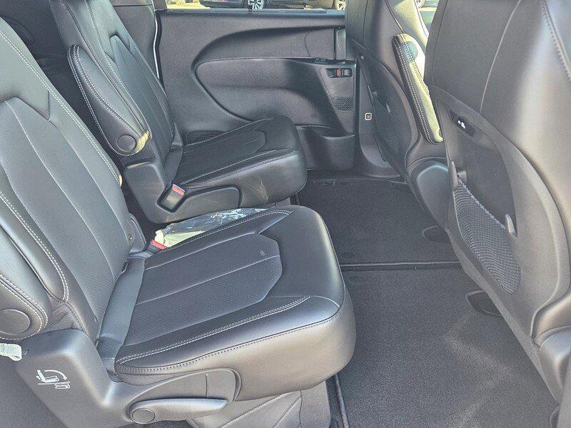 new 2026 Chrysler Pacifica car, priced at $38,689