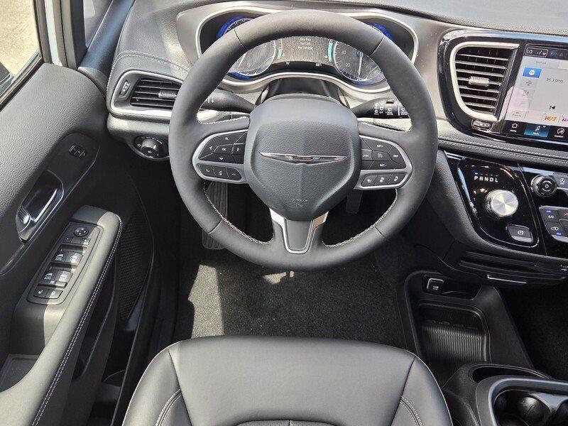 new 2026 Chrysler Pacifica car, priced at $42,219