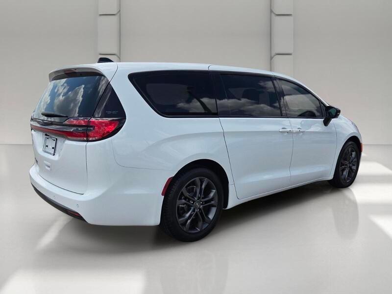 new 2026 Chrysler Pacifica car, priced at $42,219