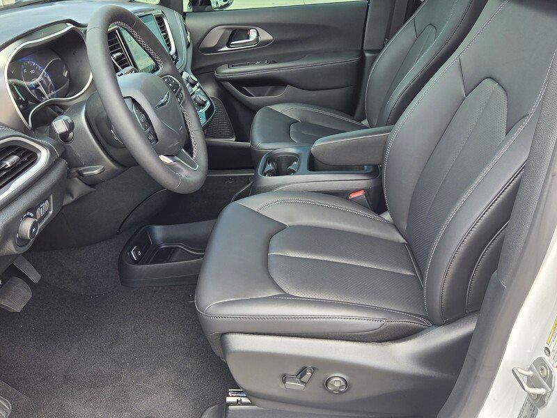 new 2026 Chrysler Pacifica car, priced at $42,219