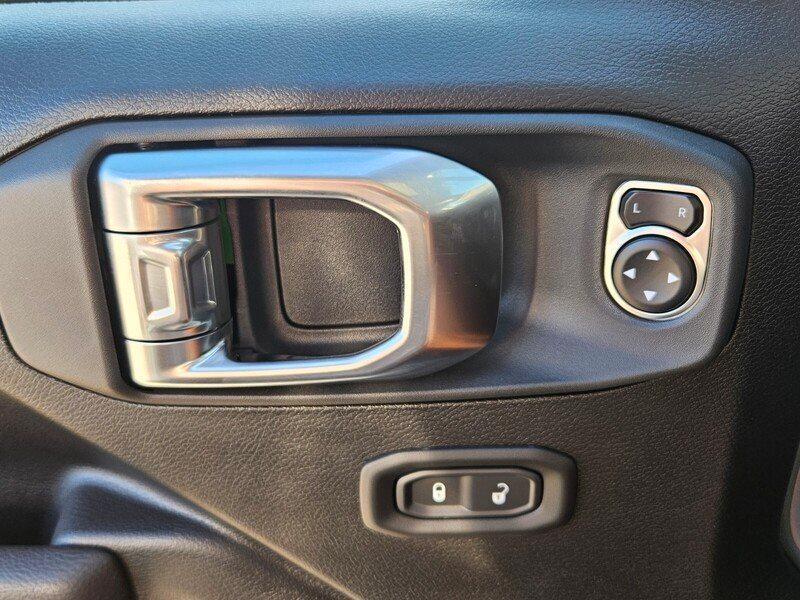 new 2026 Jeep Wrangler car, priced at $42,318