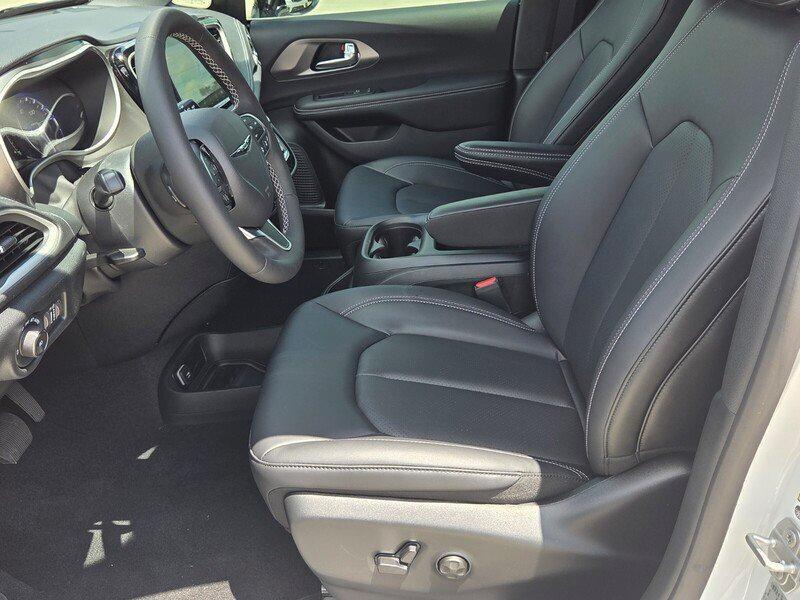 new 2026 Chrysler Pacifica car, priced at $43,345