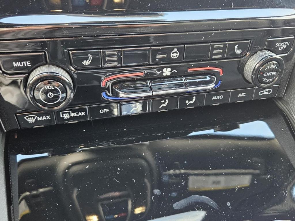 new 2025 Jeep Grand Cherokee car, priced at $39,147