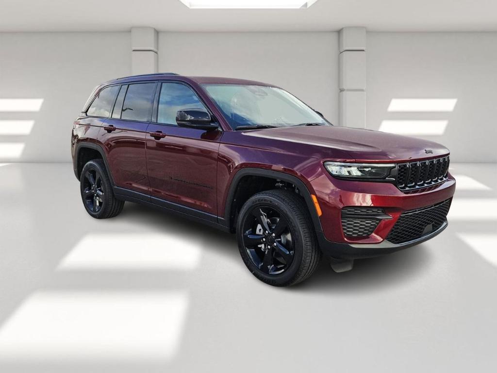 new 2025 Jeep Grand Cherokee car, priced at $39,147