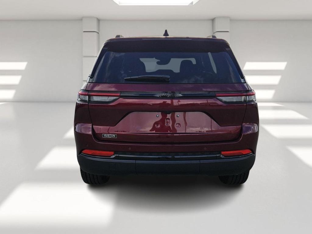 new 2025 Jeep Grand Cherokee car, priced at $39,147