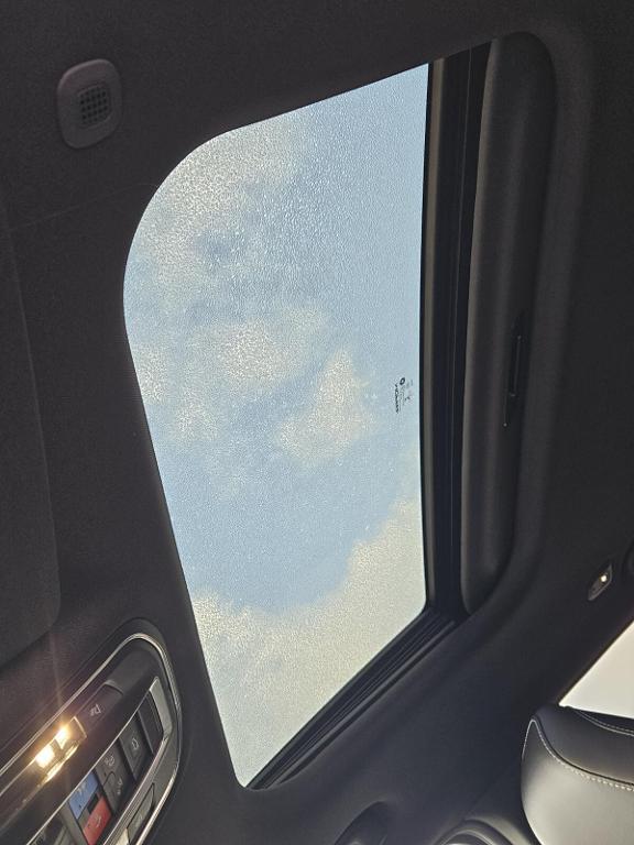 new 2025 Jeep Grand Cherokee car, priced at $39,147