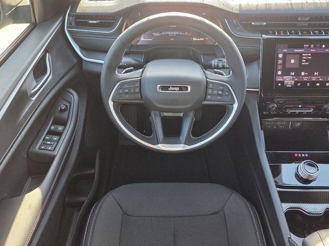 new 2026 Jeep Grand Cherokee car, priced at $40,131