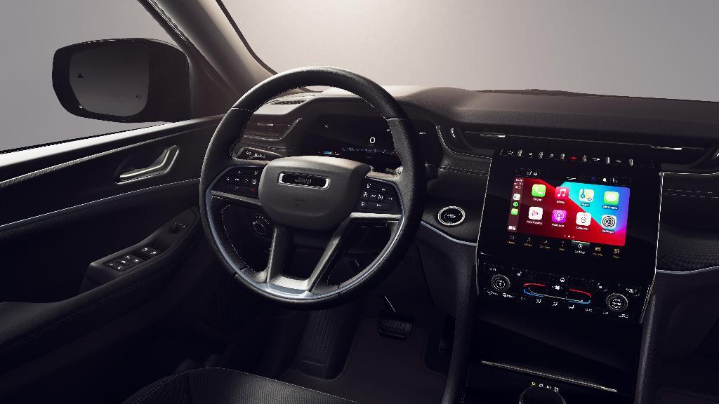 new 2026 Jeep Grand Cherokee car, priced at $42,421