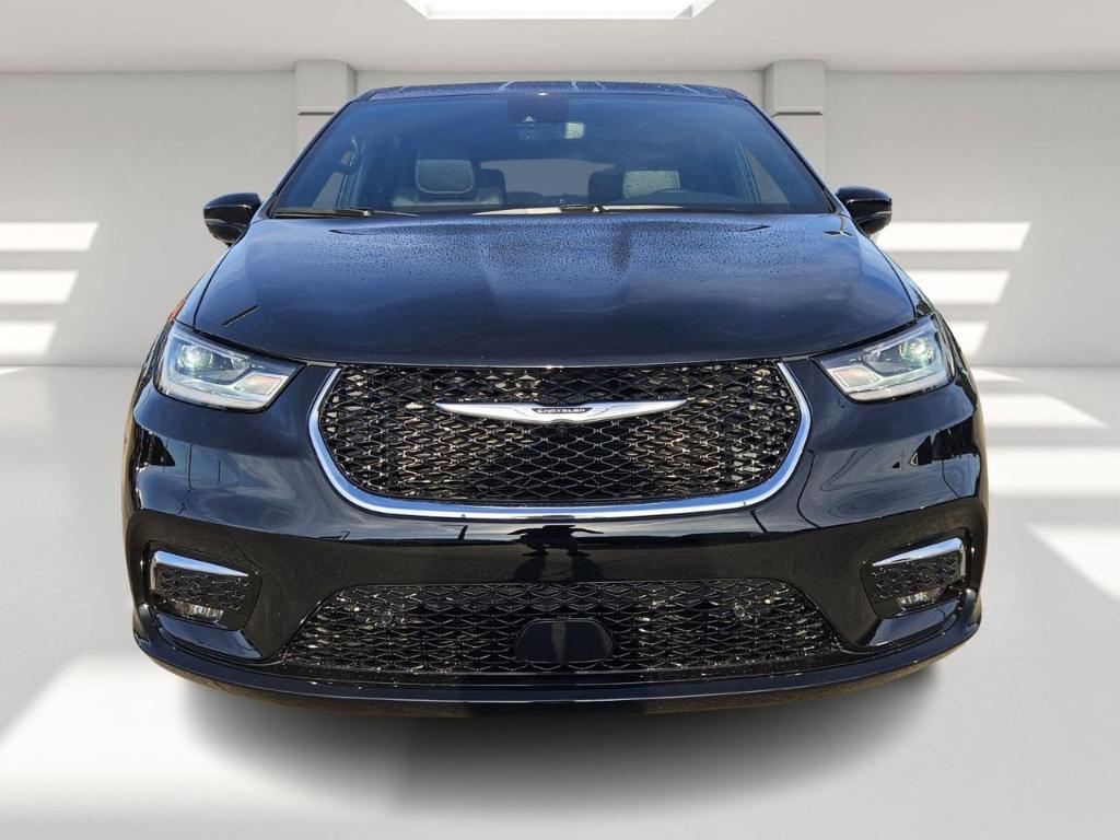 new 2026 Chrysler Pacifica car, priced at $37,965