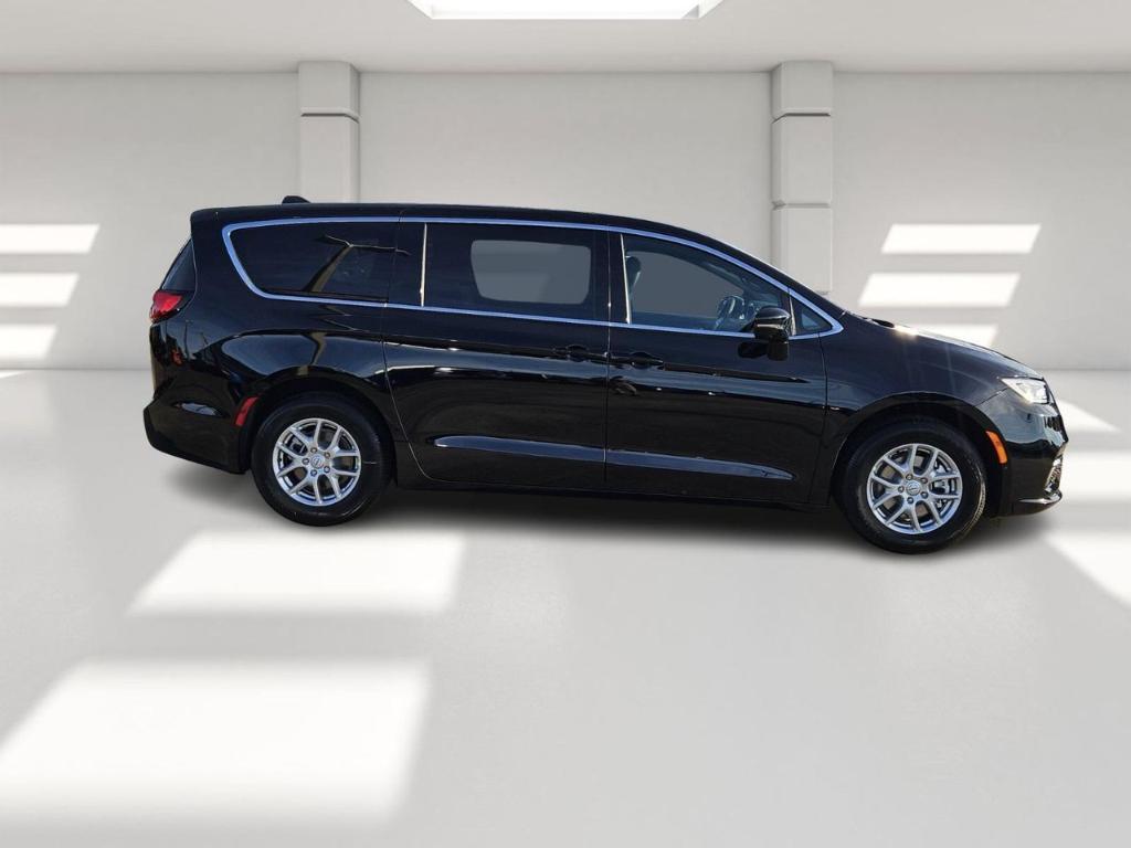 new 2026 Chrysler Pacifica car, priced at $37,965