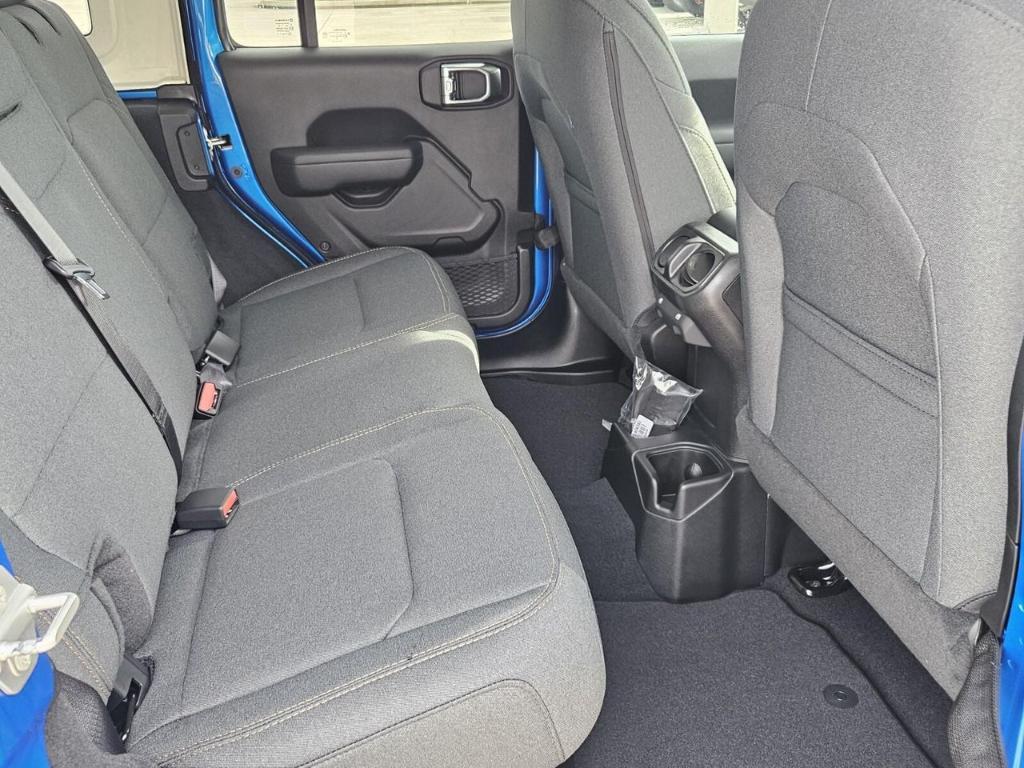 new 2025 Jeep Wrangler car, priced at $40,653