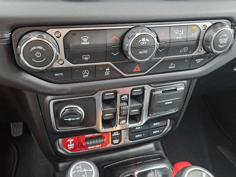 new 2026 Jeep Gladiator car, priced at $48,676
