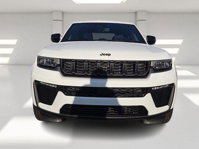 new 2026 Jeep Grand Cherokee car, priced at $43,281