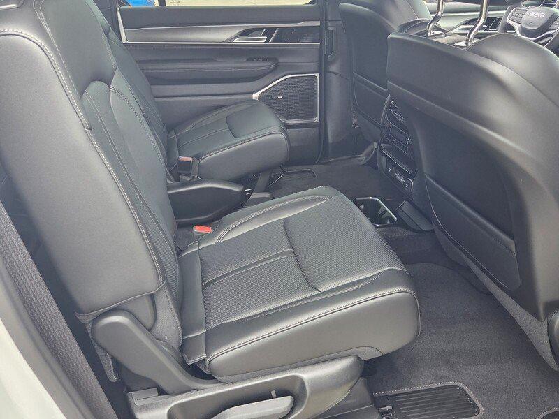 new 2026 Jeep Grand Wagoneer L car, priced at $70,511