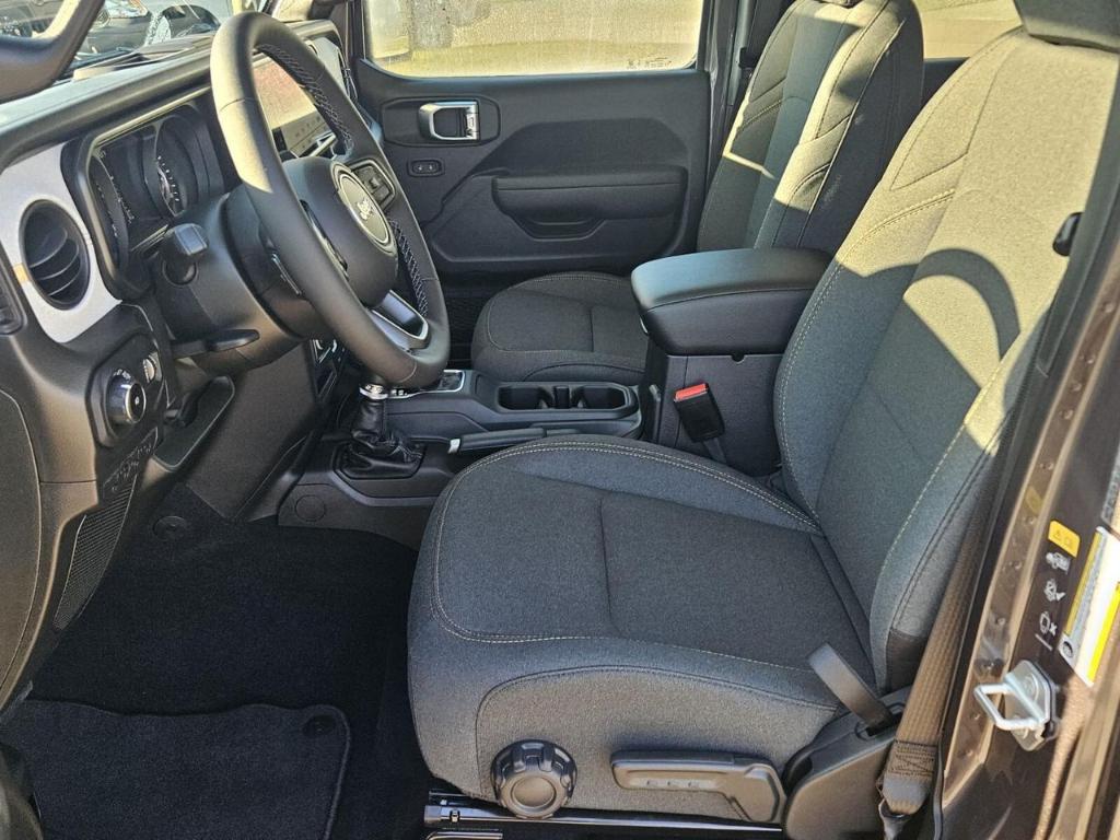 new 2026 Jeep Wrangler car, priced at $46,014