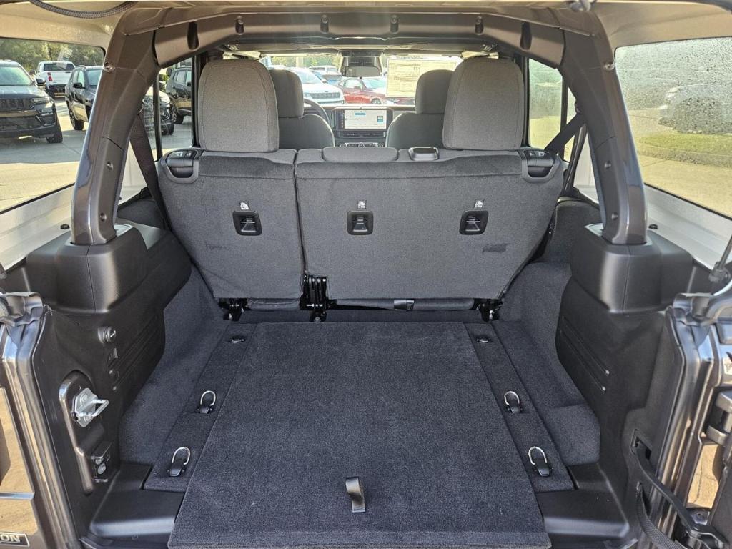 new 2026 Jeep Wrangler car, priced at $46,014